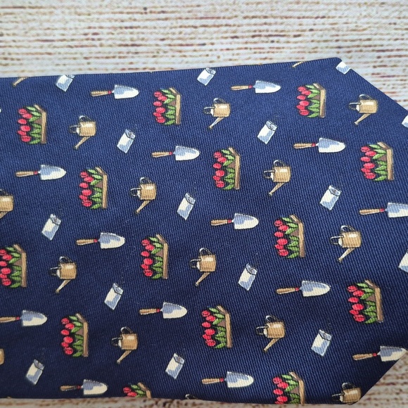 NWT Brooks Brothers Navy Background Gardening Theme Silk Tie - Picture 2 of 6